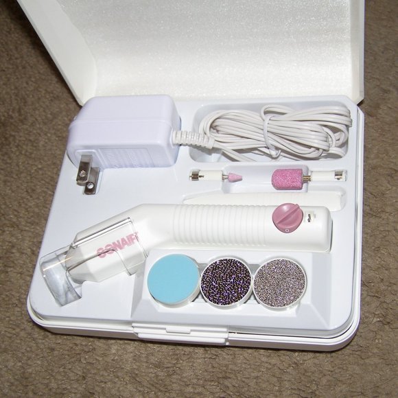 NEW 💅🏼 (vintage) Elegant Nails by CONAIR Rechargeable Nail Care System - Picture 4 of 7
